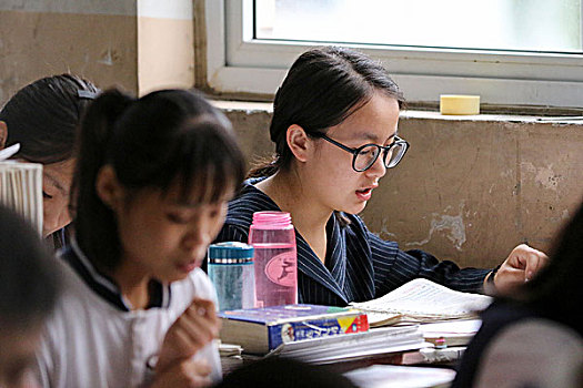重庆市万州区龙宝中学复读排名